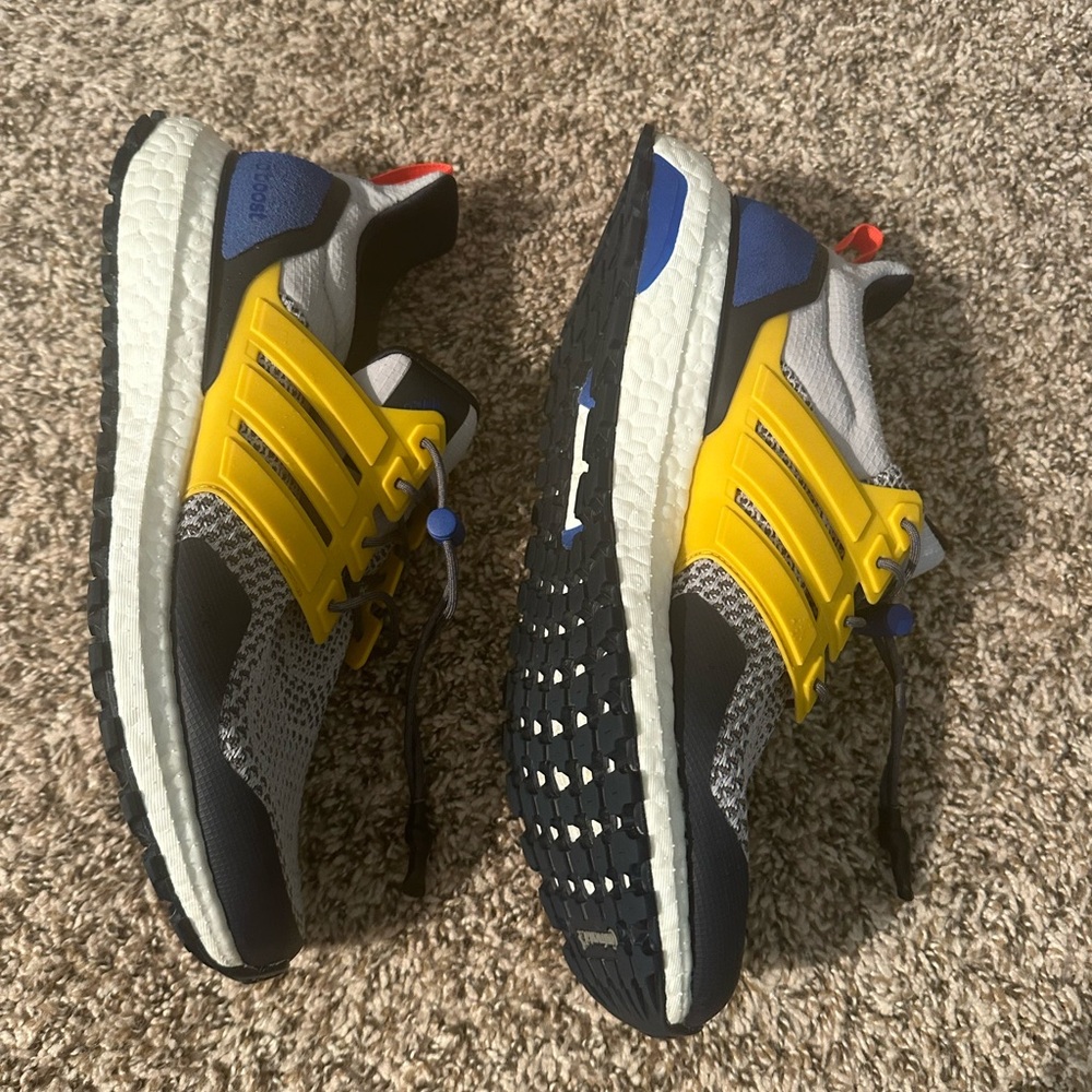 Adidas Men's Blue and Yellow Athletic Shoes - Picture 3 of 10